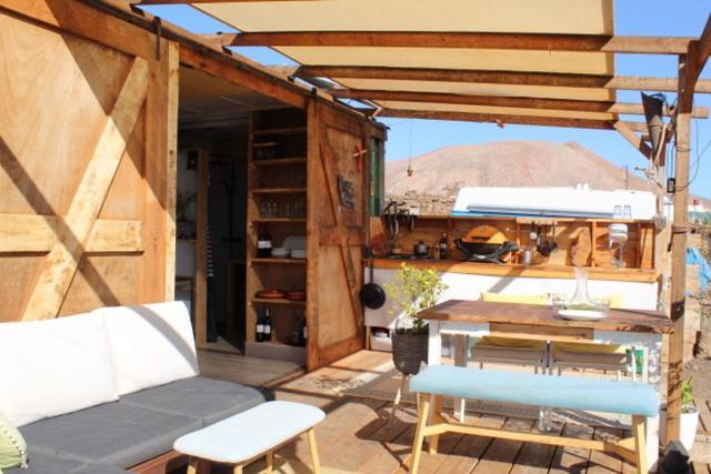 Micro House Apartment ลาโอลีวา ภายนอก รูปภาพ